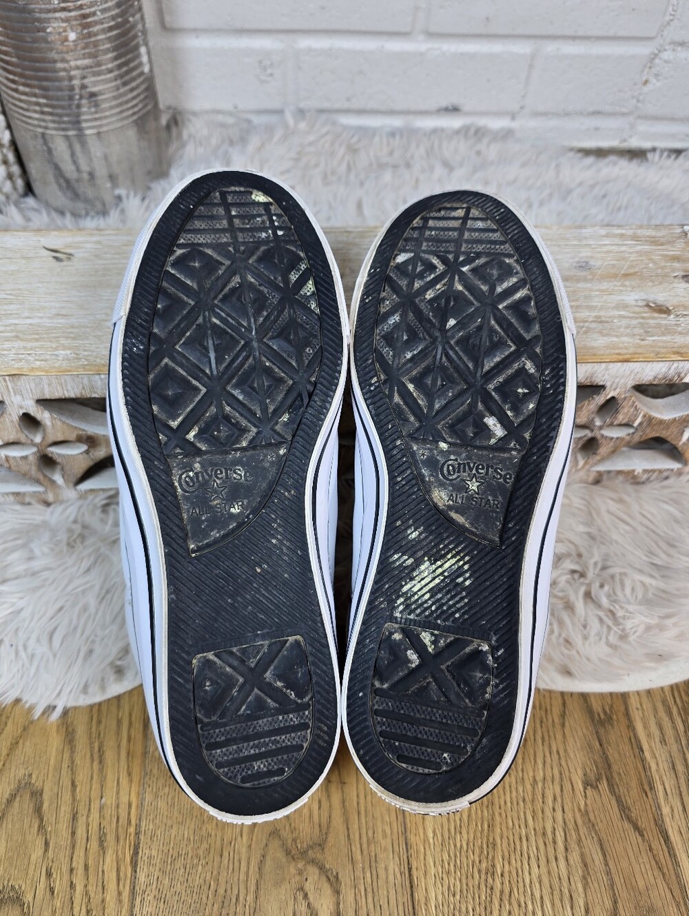 Converse White CTA High Top Leather Sneakers Size 9 Womens - Picture 8 of 11